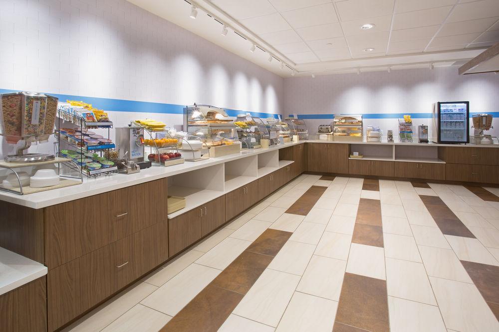 Holiday Inn Express & Suites Bakersfield Airport By Ihg Eksteriør billede